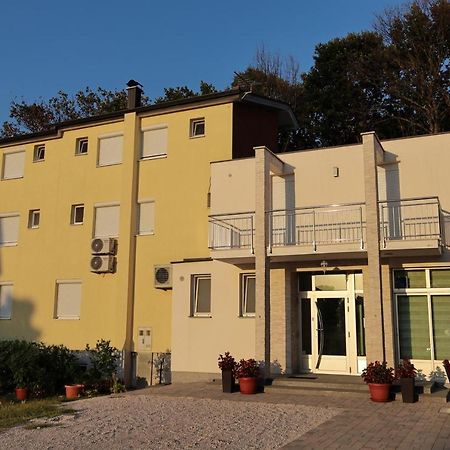 Pansion Milena Hotell Međugorje Exteriör bild