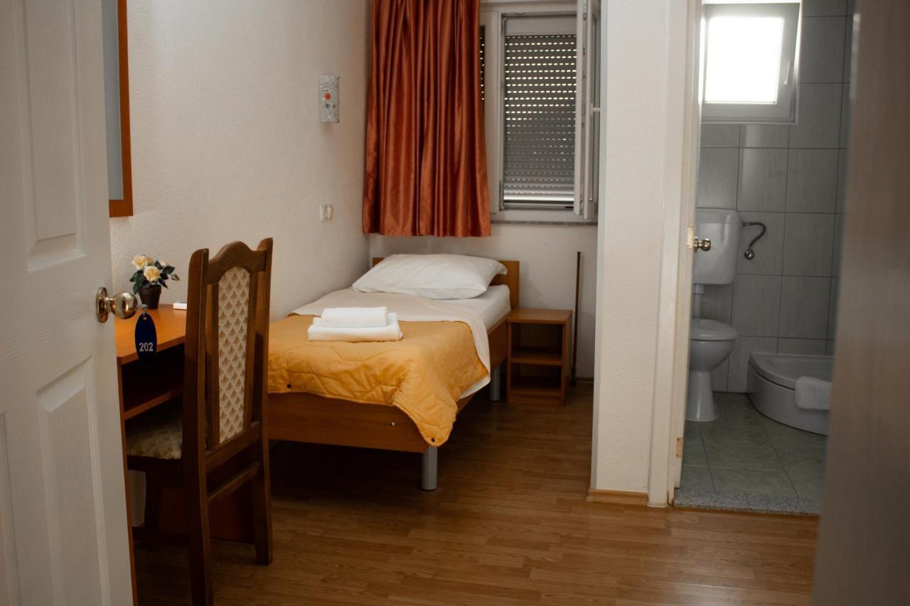 Pansion Milena Hotell Međugorje Exteriör bild