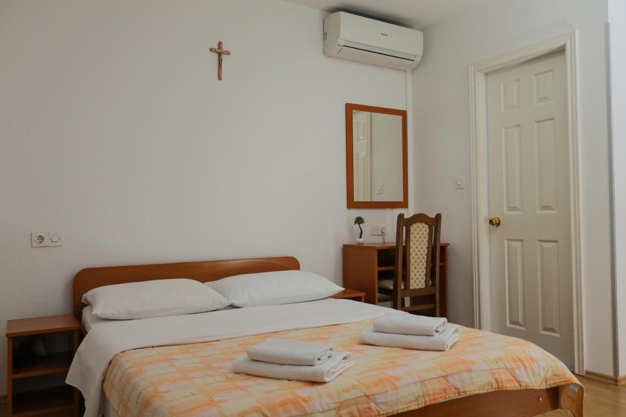 Pansion Milena Hotell Međugorje Exteriör bild