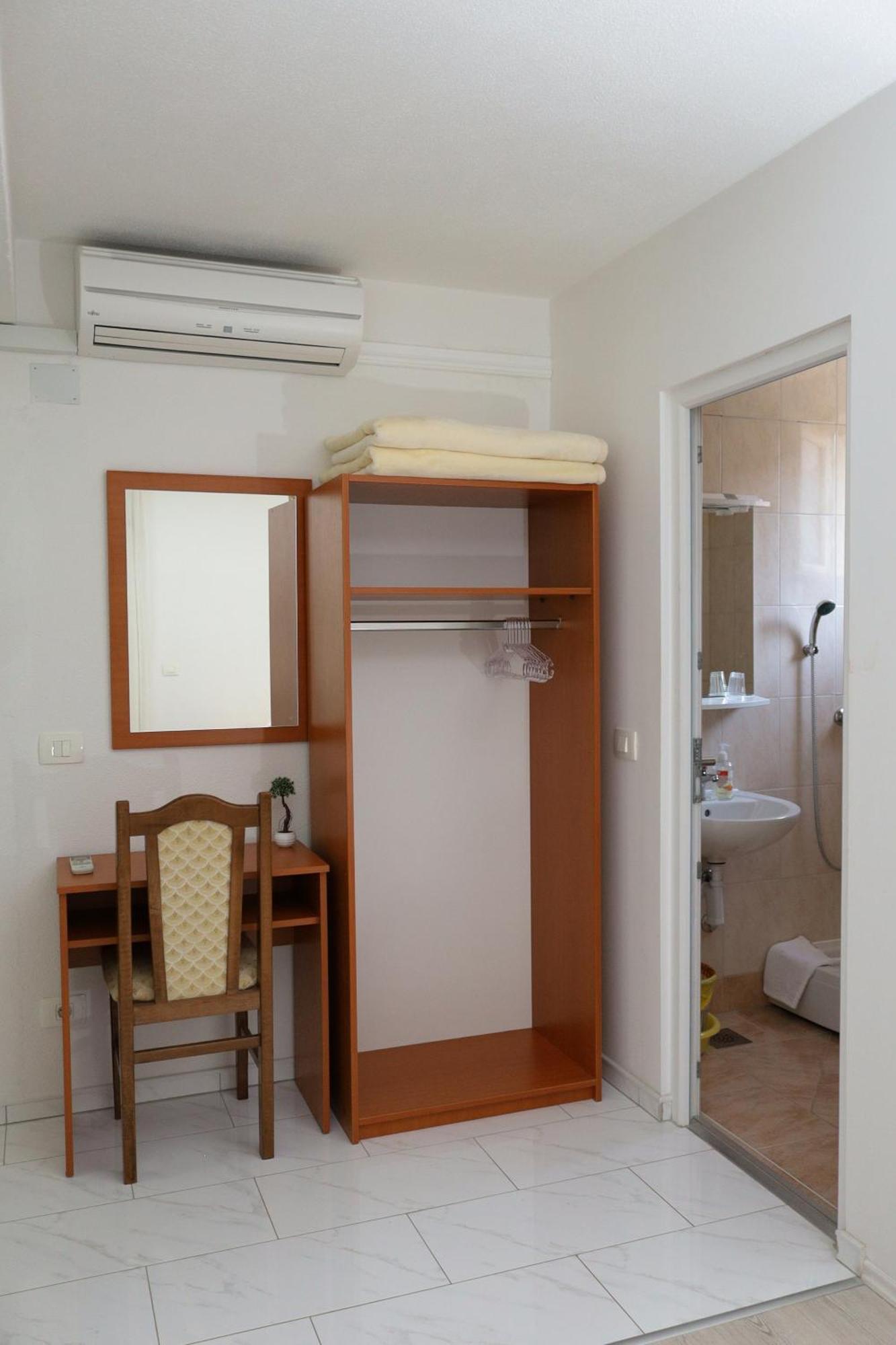 Pansion Milena Hotell Međugorje Exteriör bild